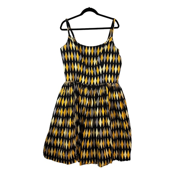 Pinup Girl Clothing Hufflepuff Yellow Jenny Harlequin Dress 3X - Picture 2 of 4